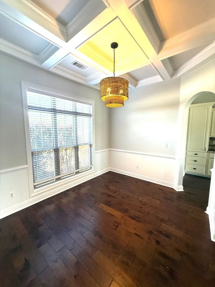 199 Village Way - Photo 3 of 20