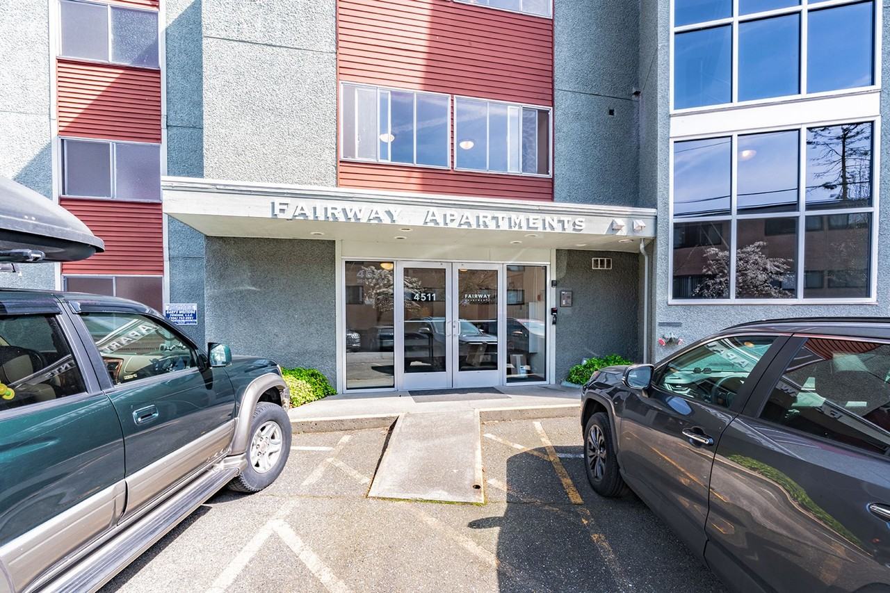 Fairway Apartments - Photo 6 of 11