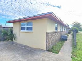 featured image of 1235 Jenks Ave