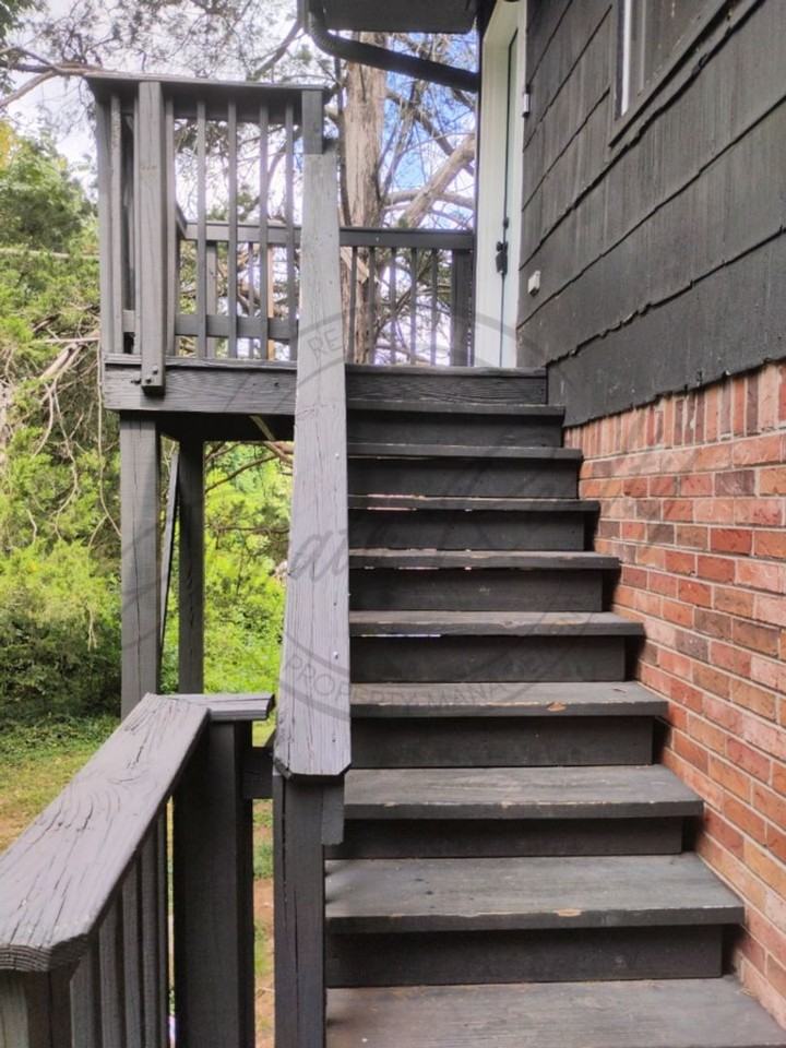 219 Bakertown Rd - Photo 4 of 21