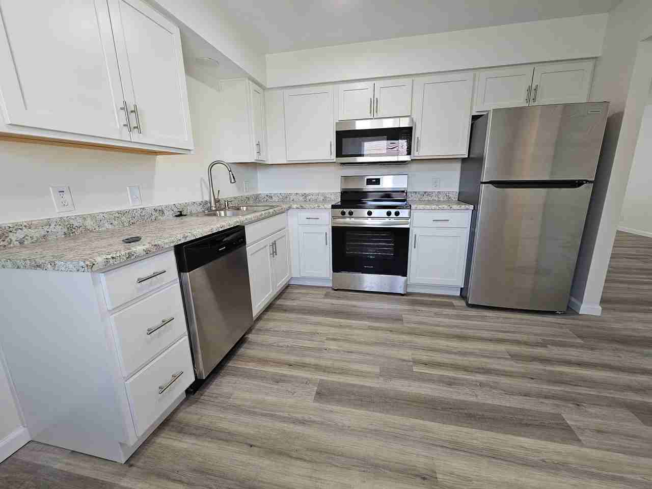 28947 Lem Ct - Photo 2 of 32