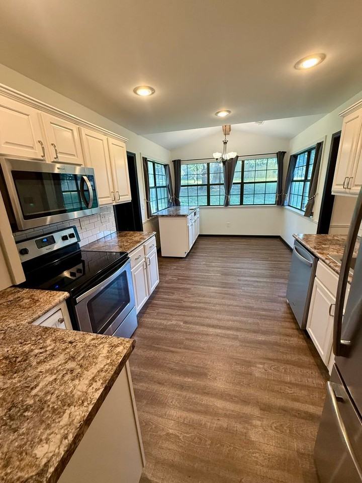 606 Shadow Ridge Dr - Photo 5 of 11