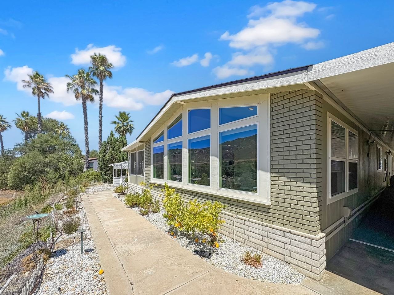 8975 Lawrence Welk Dr - Photo 2 of 28