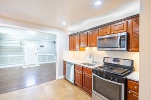 5031 Emo St - Photo 1 of 1