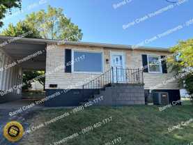 812 Vine St - Photo 1 of 1