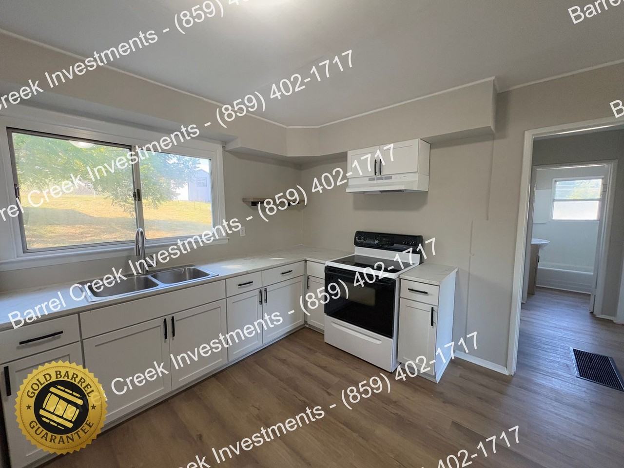 812 Vine St - Photo 3 of 11