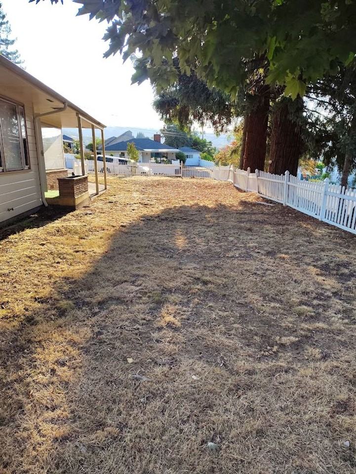 1812 Nw Dogwood St - Photo 3 of 10
