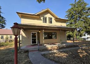 223 W Ash St - Photo 1 of 1