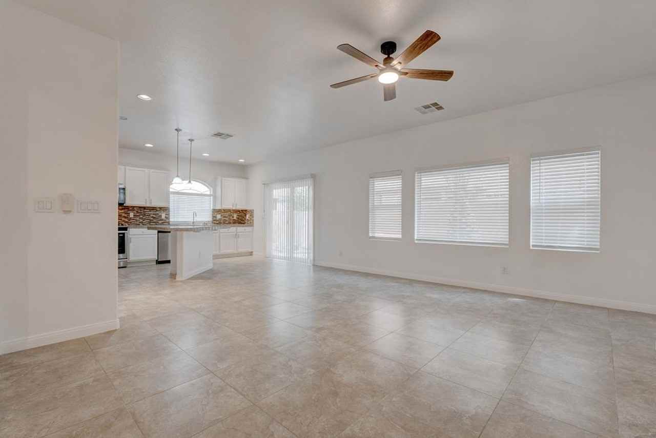 6027 Gordon Creek Ave - Photo 3 of 47