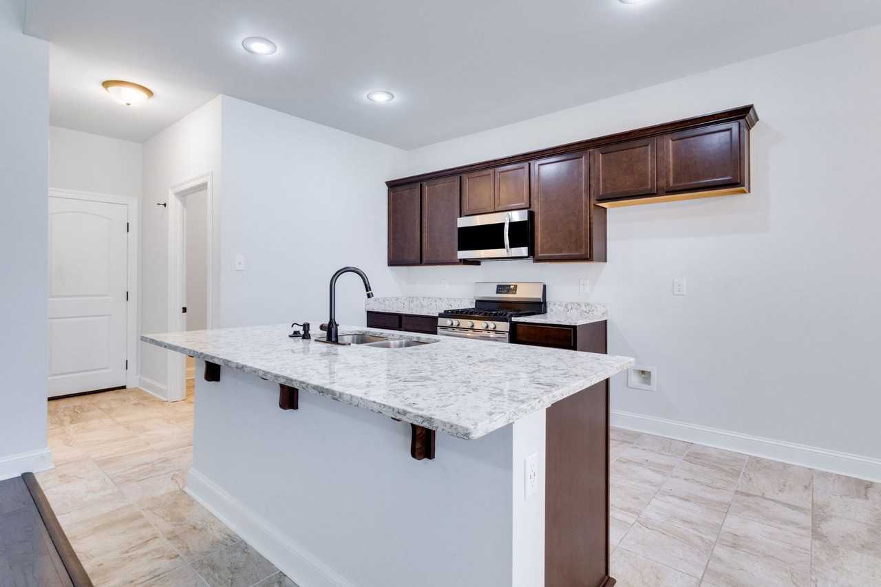 111 Bernay Ct - Photo 5 of 18