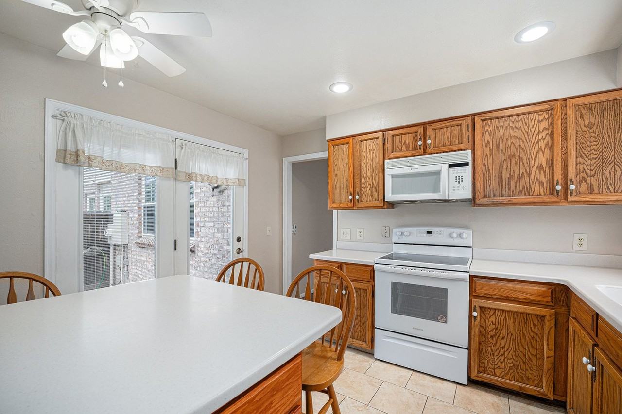 7511 South Cove Circle - Photo 6 of 23