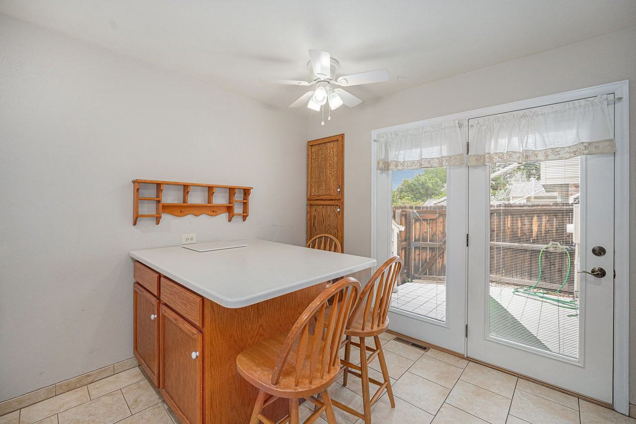 7511 South Cove Circle - Photo 7 of 23