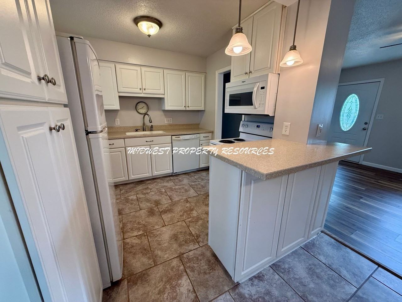 105 Sw Westminister Rd - Photo 2 of 20