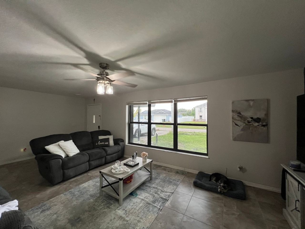 1672 Southwest Schleicher Lane - Photo 3 of 11