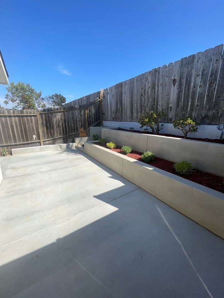 5267 Arlene St - Photo 4 of 11