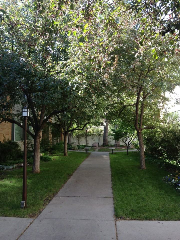 1935 S Douglas St #5