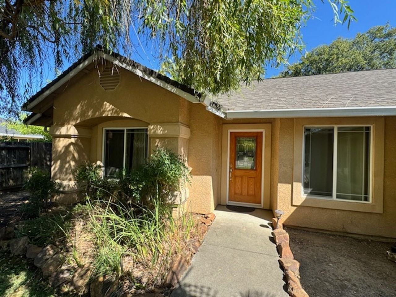 2722 Garnet Ct - Photo 2 of 18