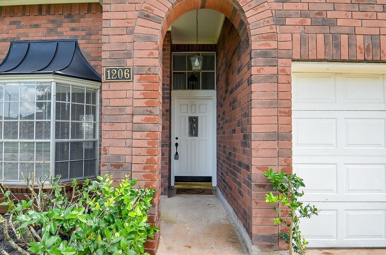 1206 Green Knoll Dr - Photo 7 of 50