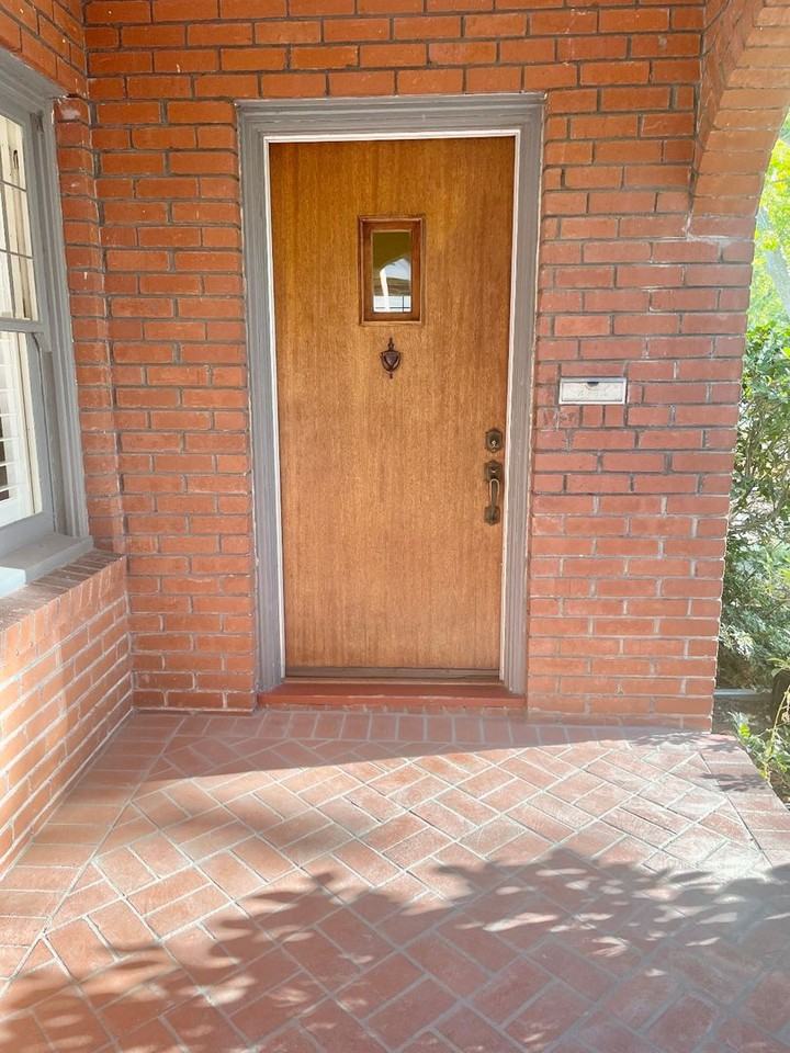 701 48th St - Photo 2 of 25