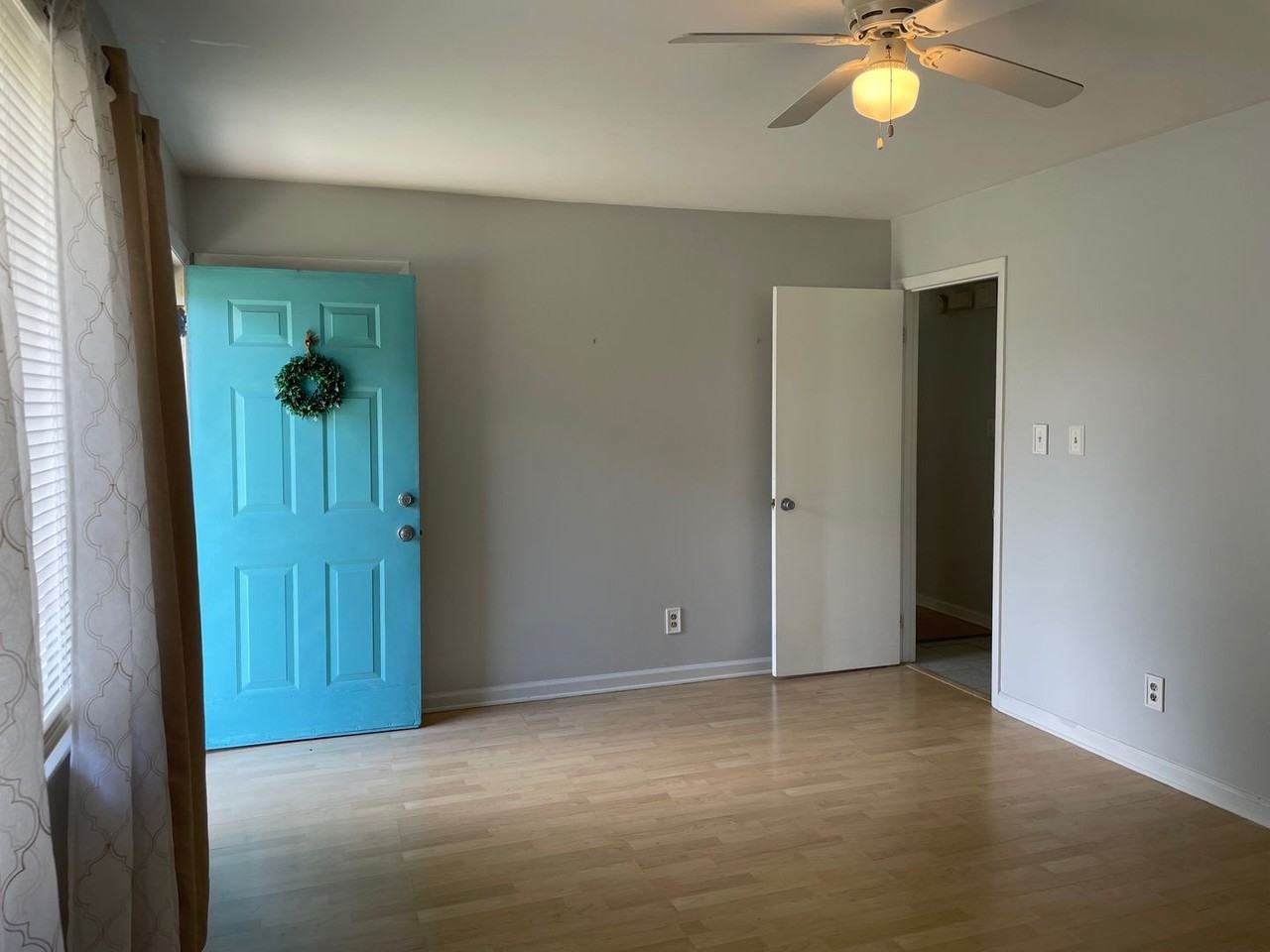 4201 Sacramento Dr - Photo 2 of 24