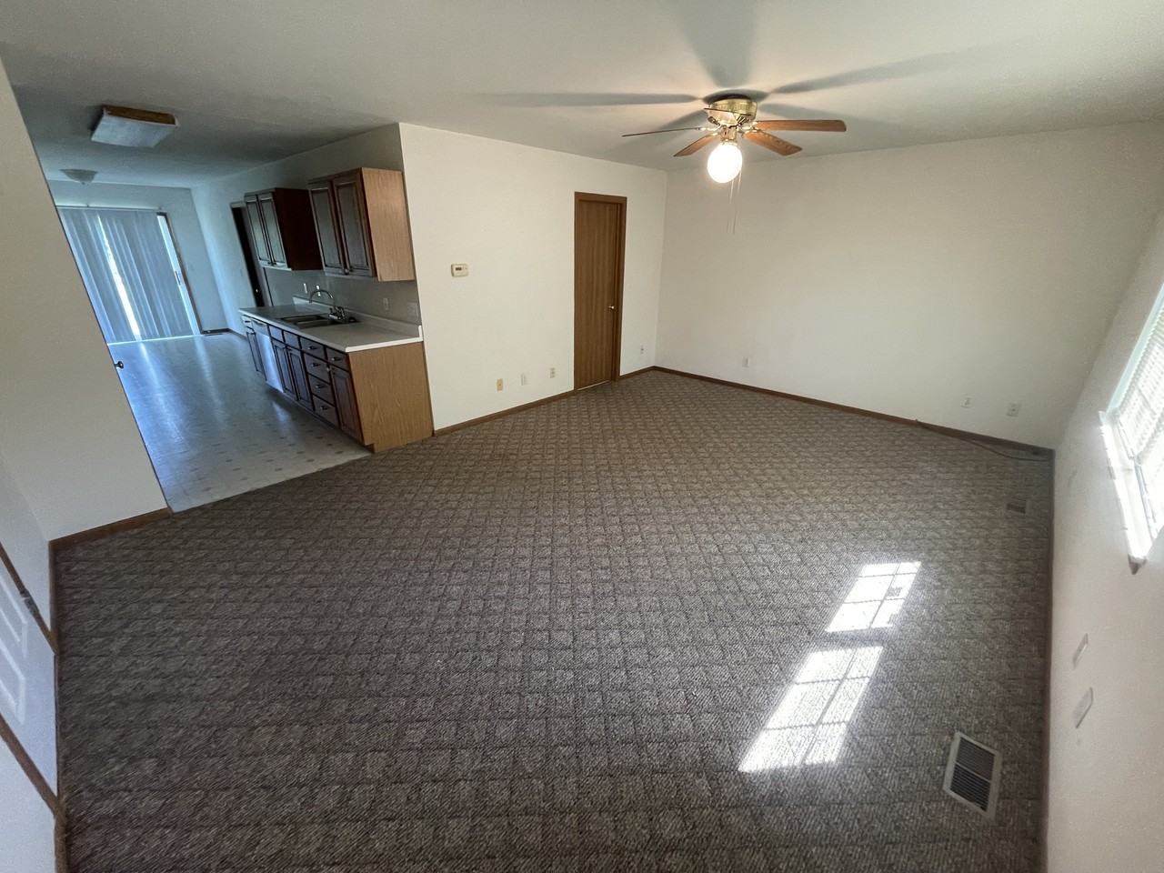 710 W Elm St #710 - Photo 2 of 17