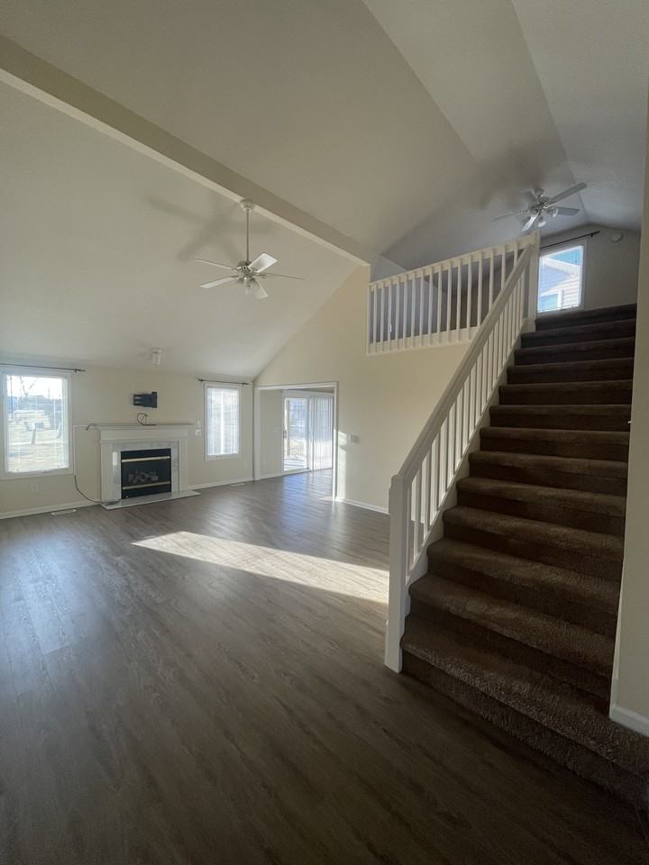 5335 Blossom Rdg - Photo 3 of 19