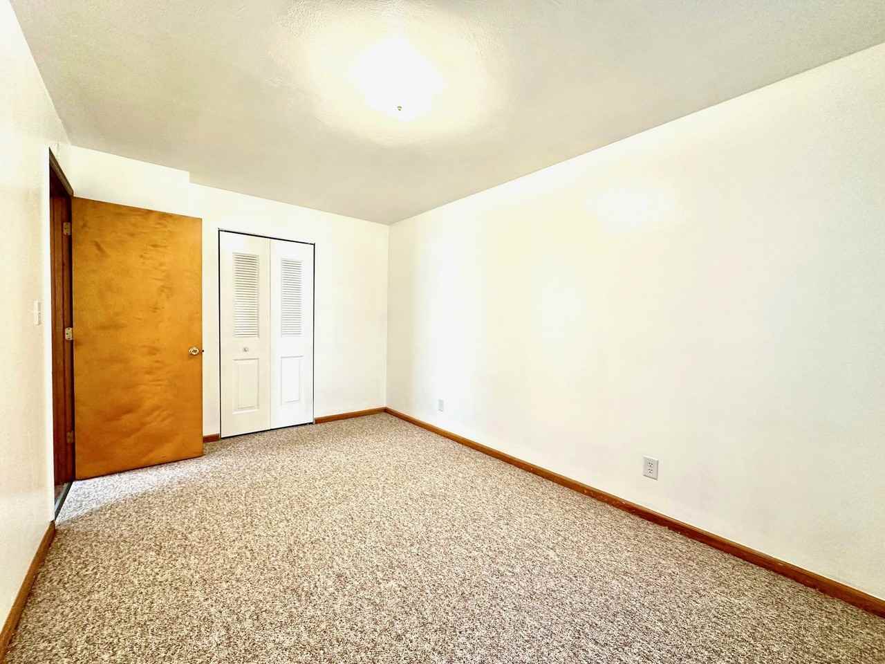 701 Commander Dr #A - Photo 3 of 15