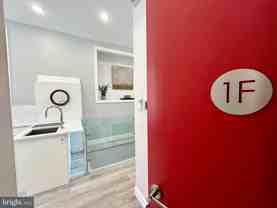 1233 N 6th St #1F - Photo 1 of 1