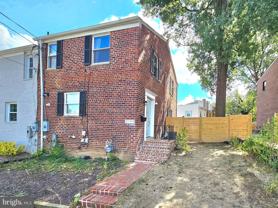 3109 Mosby St - Photo 1 of 1