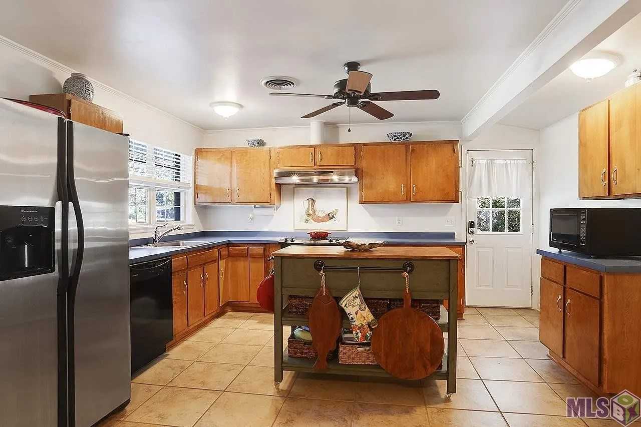8032 Sholar Dr #NA - Photo 5 of 12