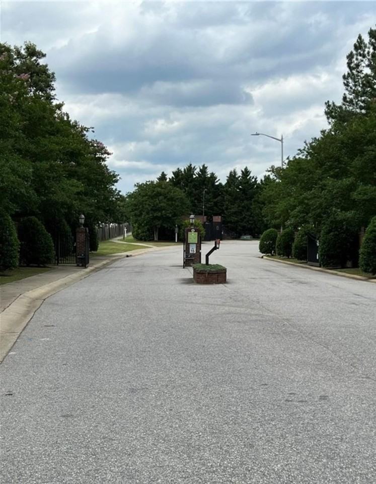 1248 Braybrooke Pl #104 - Photo 3 of 35