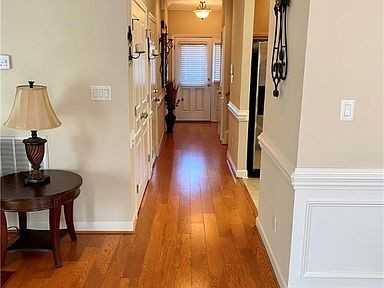 1248 Braybrooke Pl #104 - Photo 4 of 35