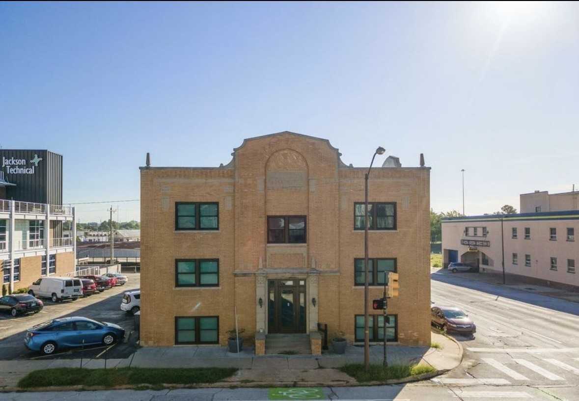 625 S Elgin Ave #209 - Photo 6 of 12