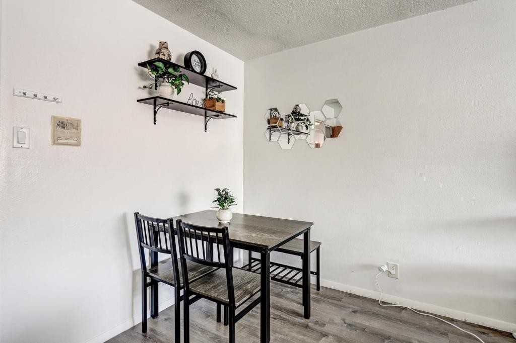 1409 Girard Blvd Ne - Photo 5 of 19