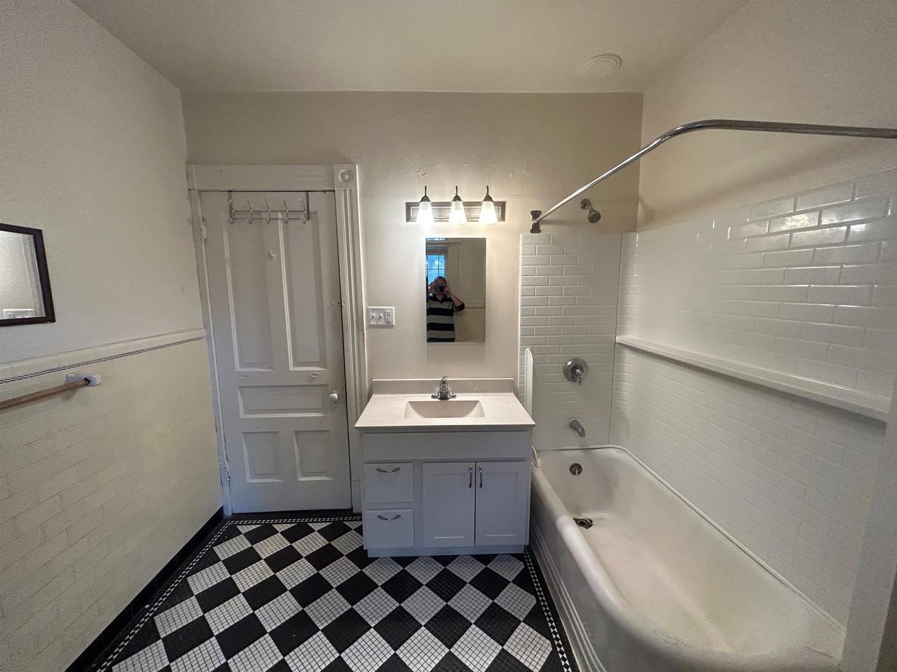 315 N Pinckney St #3 - Photo 7 of 25