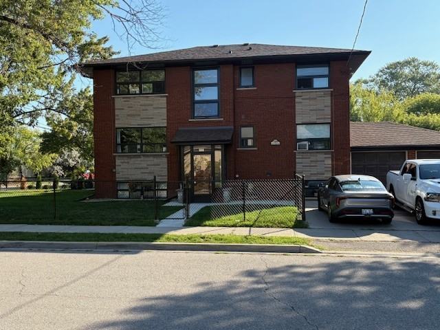 45 Oakmount Rd Apartments - 45 Oakmount Road Toronto ON | Zumper