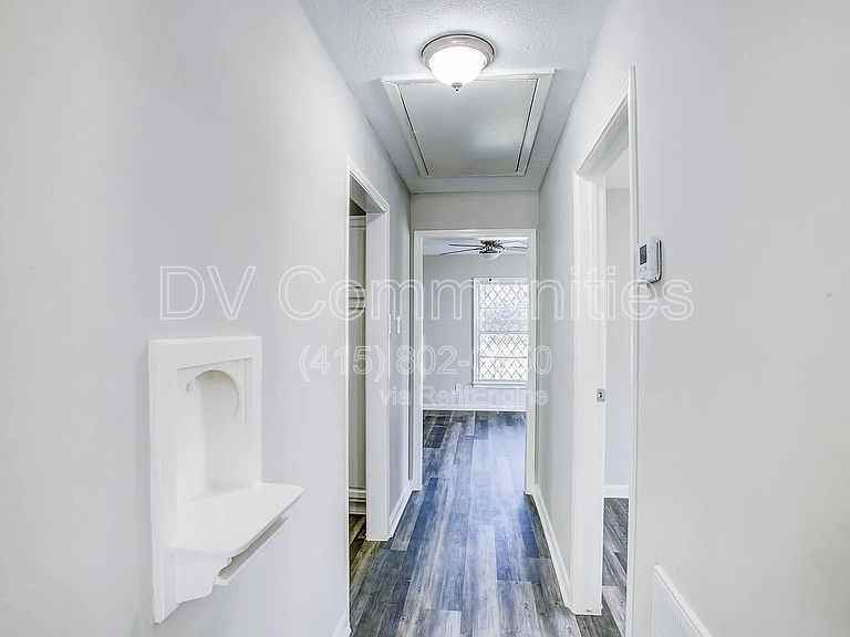 1118 Madison Ave - Photo 5 of 21