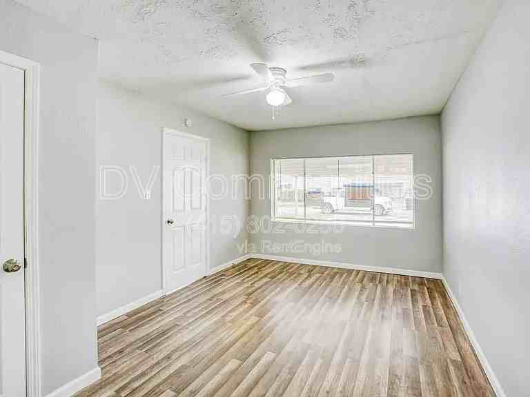 9317 Cathedral Dr - Photo 2 of 13