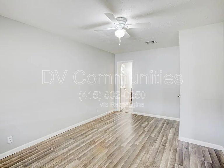 9317 Cathedral Dr - Photo 5 of 13