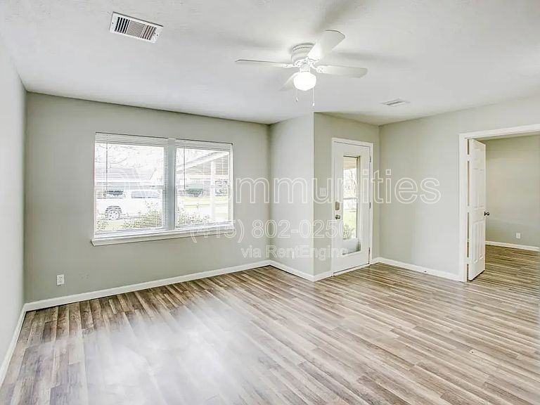 9317 Cathedral Dr - Photo 6 of 13