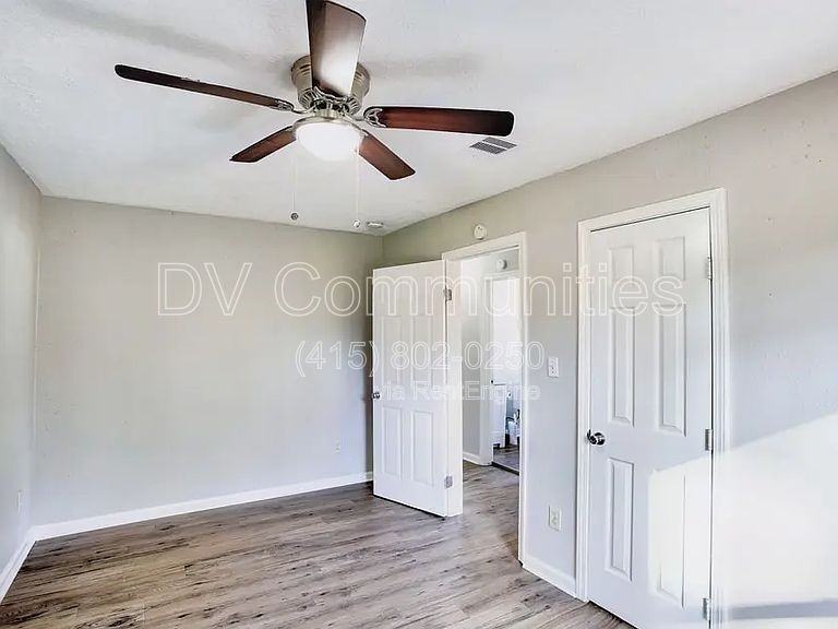 1503 Bland St - Photo 5 of 8