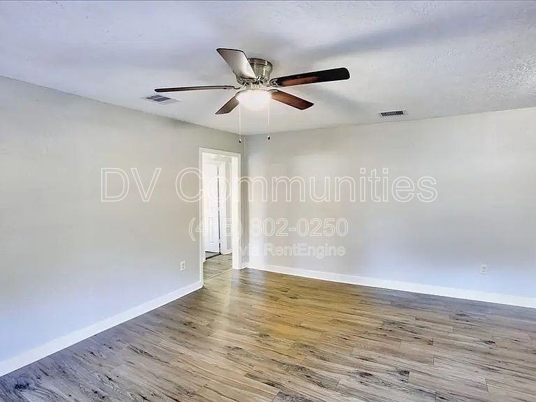 1503 Bland St - Photo 6 of 8