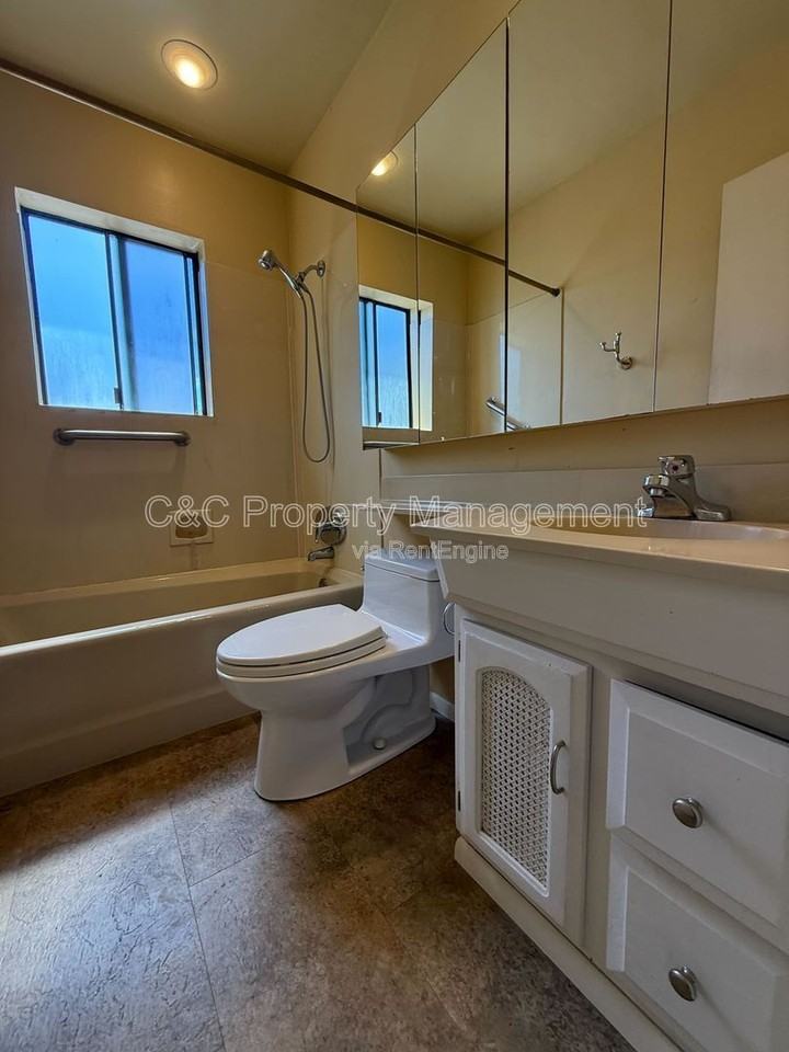 4 Santa Fe Street - Photo 7 of 16