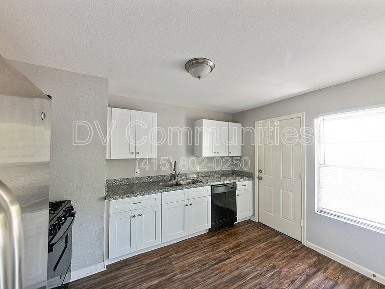 6838 Crestridge St - Photo 2 of 18