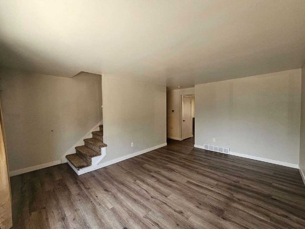 13663 E Nevada Pl - Photo 3 of 17