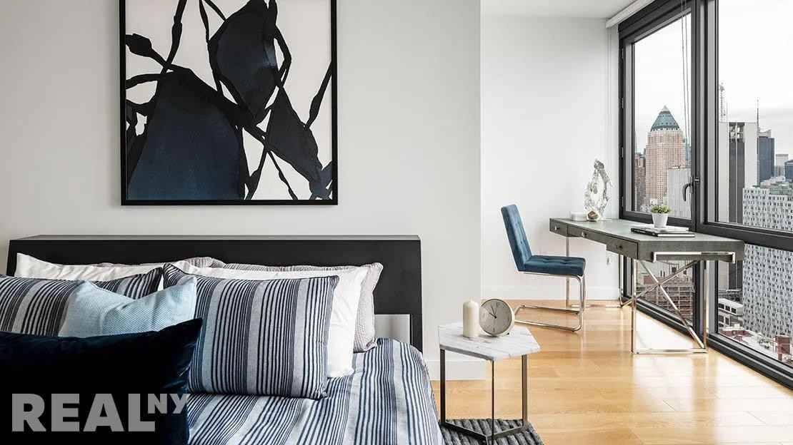 W 57th St #1134 - Photo 3 of 10