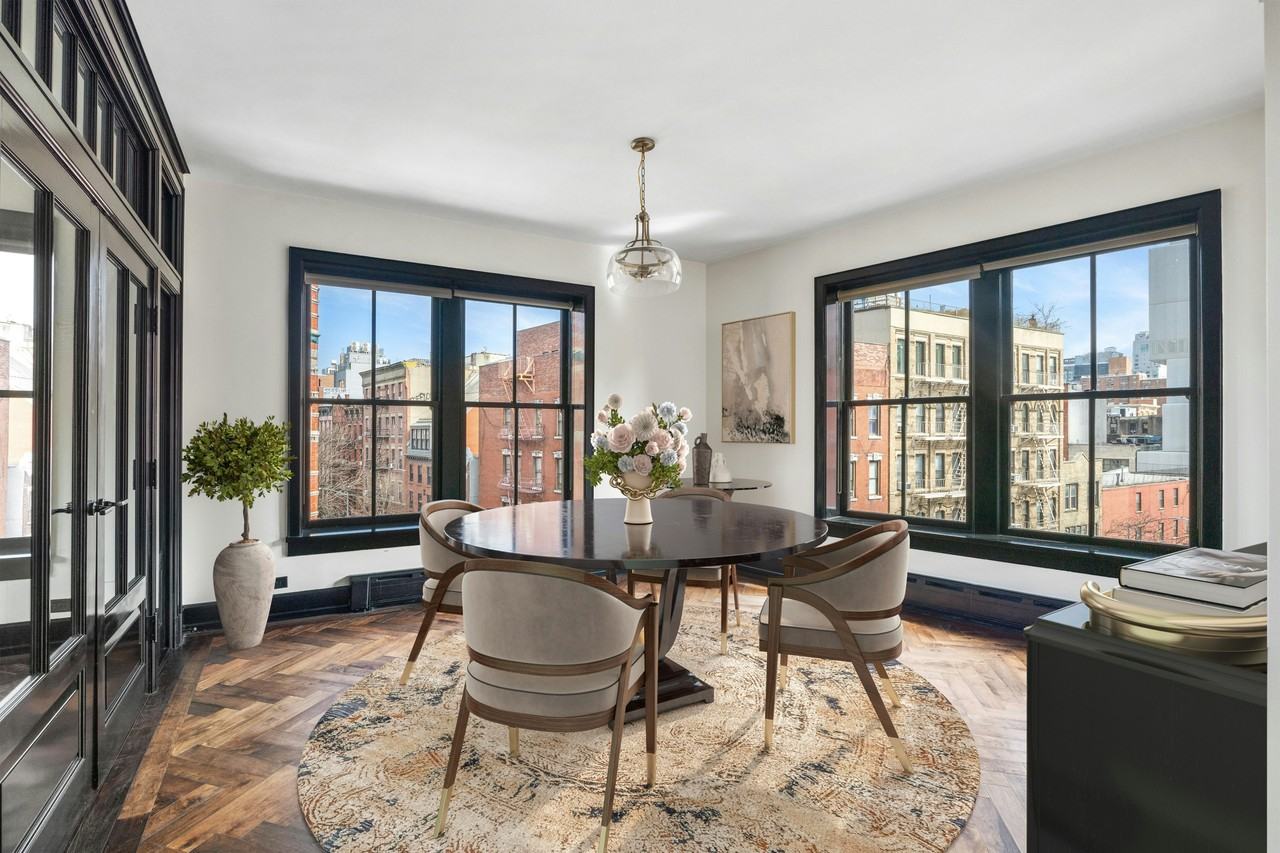 211 Elizabeth St #5N - Photo 3 of 12