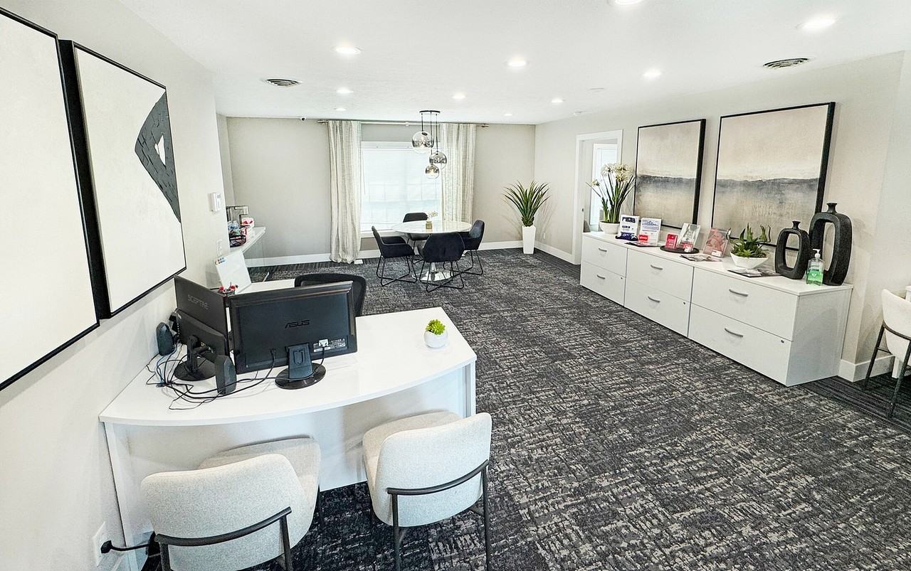 Edge at 1010 Apartments - Photo 3 of 18