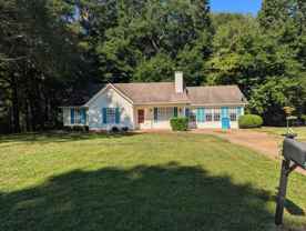 148 Pebble Creek Dr - Photo 1 of 1