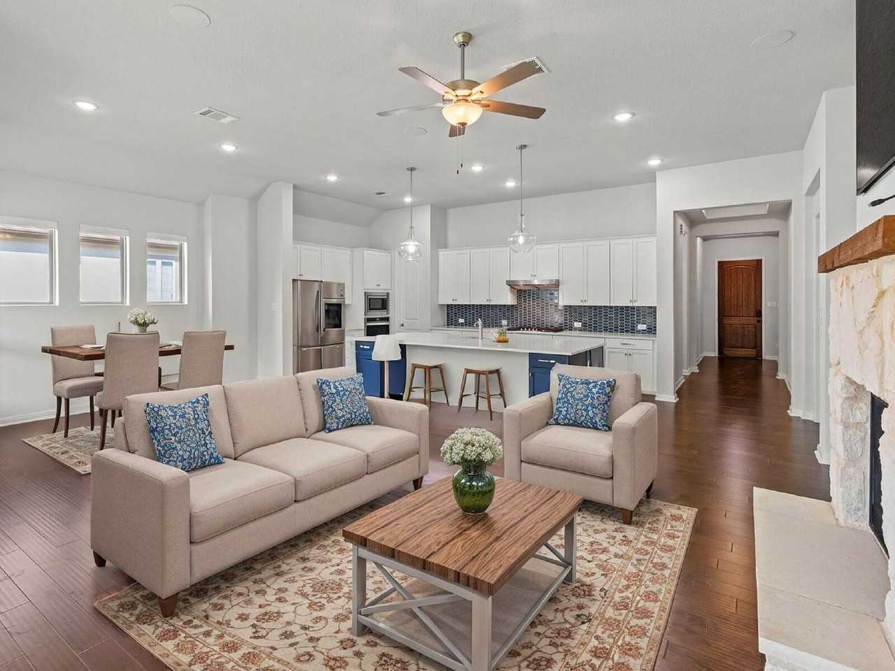 133 Maravillas - Photo 2 of 22